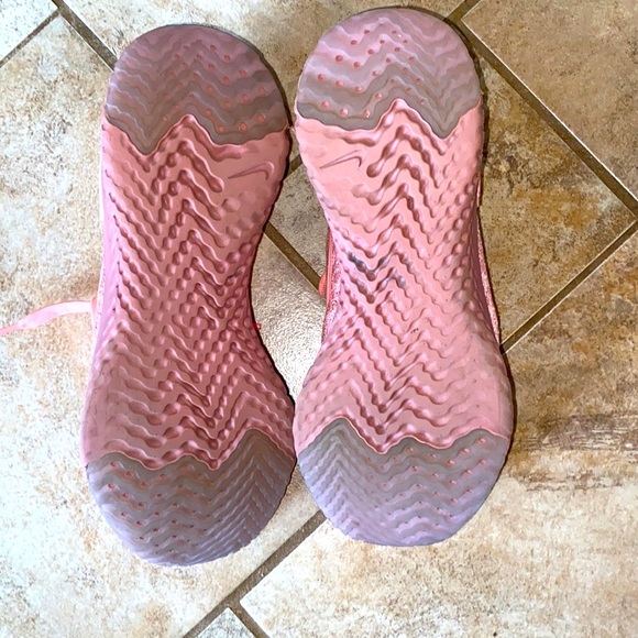 Womens Nike Epic React - Picture 4 of 4